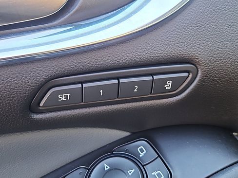 Used 2022 Buick Enclave Premium w/ Experience Buick Package image 14