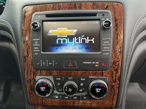 Used 2014 Chevrolet Traverse LT w/ LPO, 'HIT The Road' Package image 25