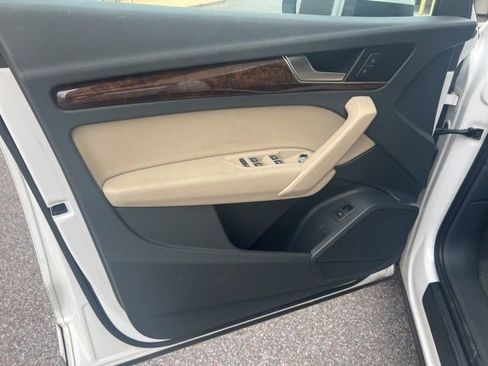 Used 2018 Audi Q5 2.0T Premium image 7