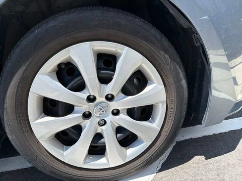 Used 2024 Toyota Corolla LE FWD image 6