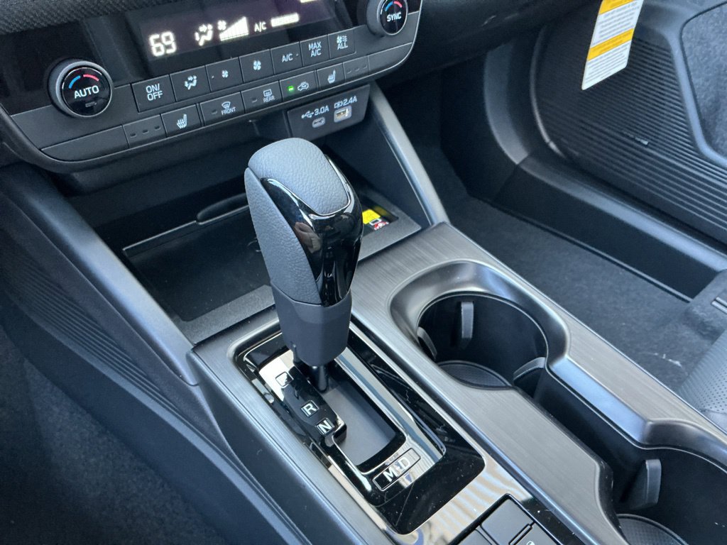 New 2026 Subaru Outback Limited AWD/4WD image 36