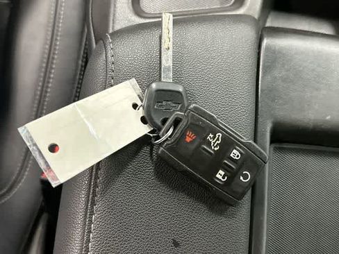 Used 2021 Chevrolet Silverado 1500 Custom w/ Safety Confidence Package image 32