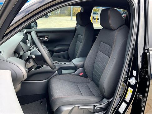 New 2026 Honda HR-V Sport image 9