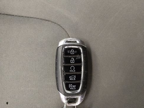 Used 2023 Hyundai Elantra SEL w/ Convenience Package image 32