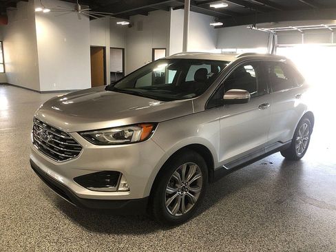 Used 2019 Ford Edge Titanium AWD/4WD image 1
