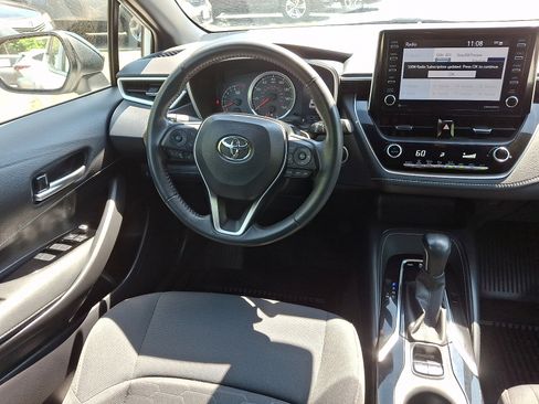 Used 2021 Toyota Corolla SE FWD image 14
