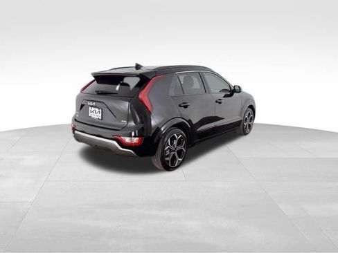 Certified 2025 Kia Niro EX Touring FWD image 9