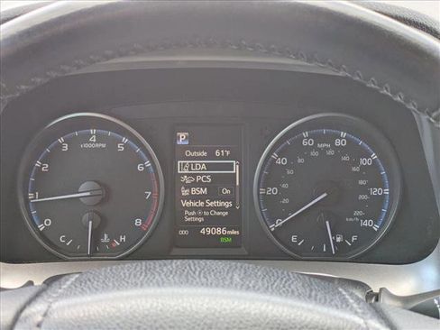 Used 2018 Toyota RAV4 XLE image 11