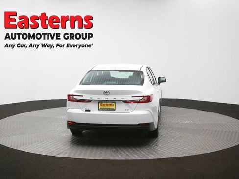 Used 2025 Toyota Camry LE FWD image 40