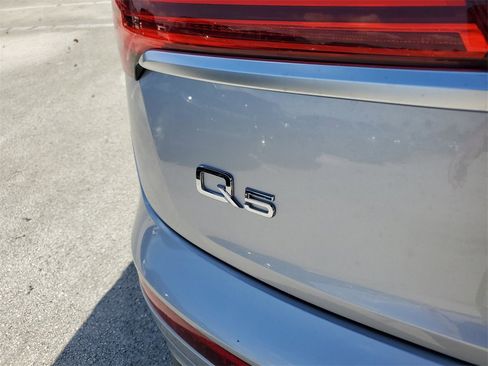 Used 2021 Audi Q5 2.0T Premium Plus w/ Premium Plus Package image 6