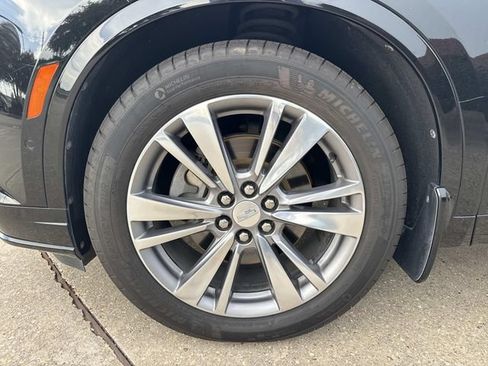 Used 2020 Cadillac XT6 Premium Luxury w/ Platinum Package FWD image 7