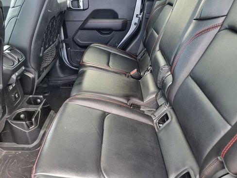 Used 2021 Jeep Gladiator Rubicon image 30
