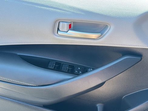 Used 2025 Toyota Corolla SE w/ SE Package FWD image 34