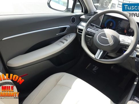 Used 2025 Hyundai Sonata SEL FWD image 27