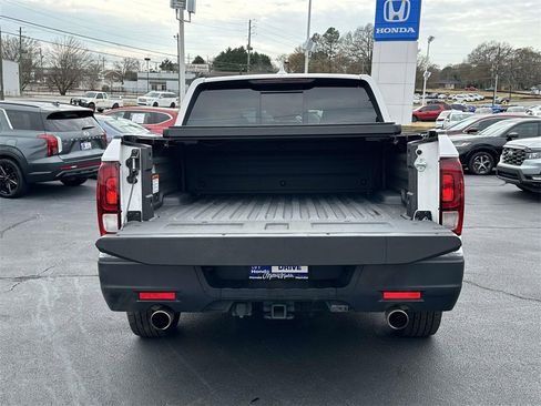 Certified 2023 Honda Ridgeline RTL image 8