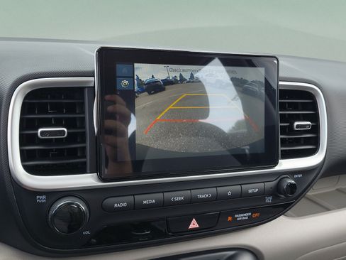 New 2026 Hyundai Venue SEL FWD image 23