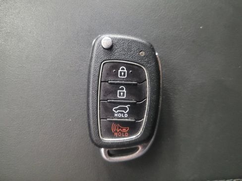 Used 2021 Hyundai Tucson SE FWD image 32