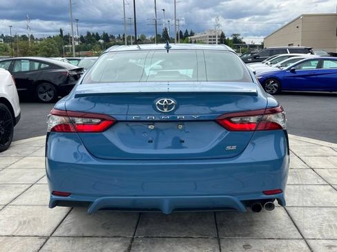 Used 2024 Toyota Camry SE w/ Cold Weather Package FWD image 8