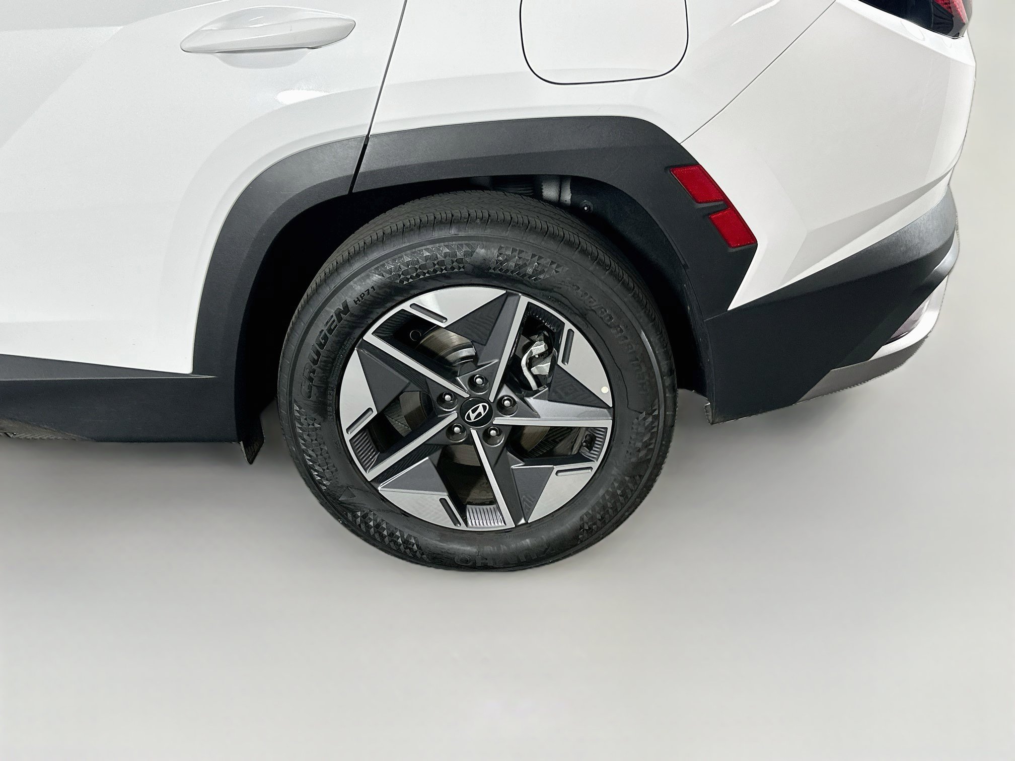 Used 2026 Hyundai Tucson SEL Plus FWD image 11