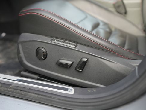 Used 2019 Volkswagen Jetta GLI Autobahn image 28