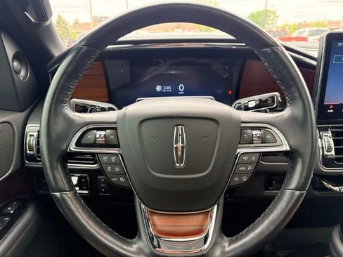 Used 2024 Lincoln Navigator Reserve AWD/4WD image 17