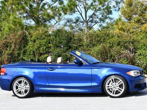 Used 2013 BMW 135i Convertible image 8