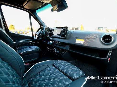 New 2024 Mercedes-Benz Sprinter 3500 image 18
