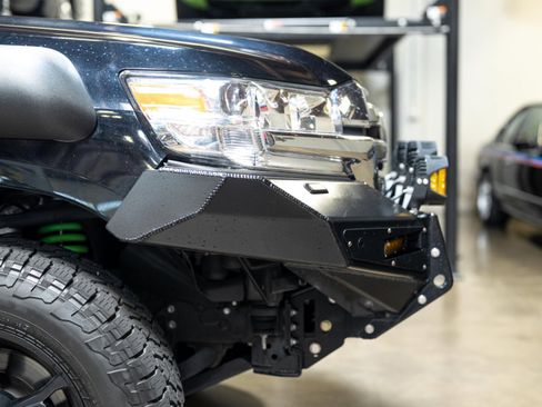 Used 2019 Toyota Land Cruiser image 54