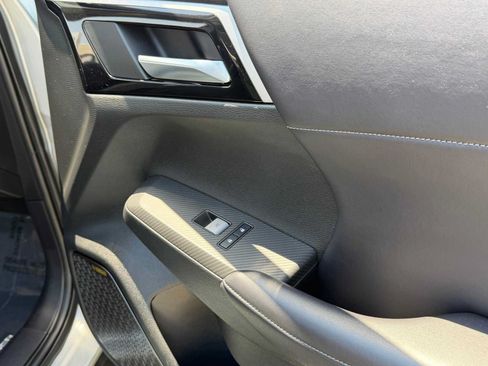 Used 2025 Mitsubishi Outlander SE FWD image 33