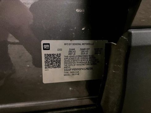 Used 2023 Chevrolet Bolt EUV LT w/ Driver Confidence Package FWD image 32