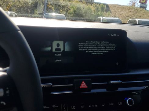 New 2026 Kia Sportage EX image 19