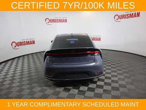 Used 2024 Toyota Prius LE FWD image 8