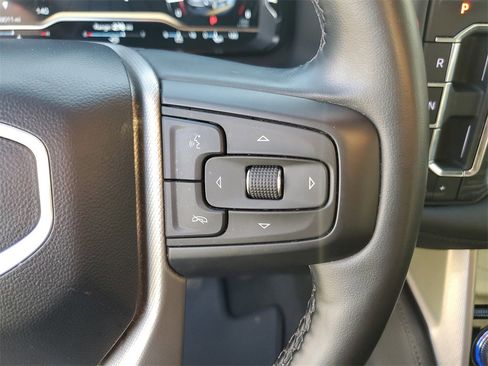 Used 2024 GMC Yukon XL Denali image 28