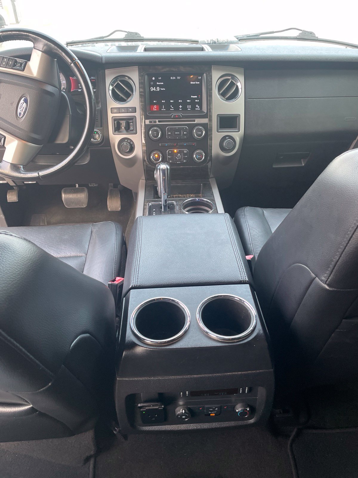 Used 2017 Ford Expedition EL Limited w/ Equipment Group 301A AWD/4WD image 8