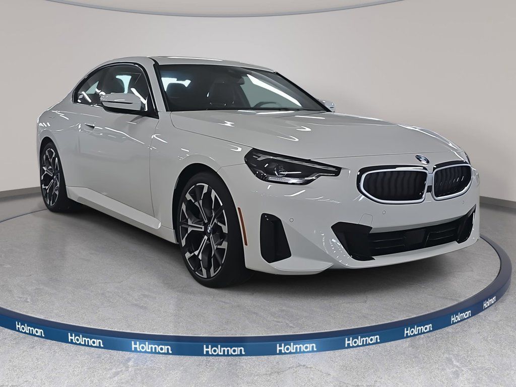 Used 2026 BMW 230i Coupe w/ Convenience Package RWD image 3