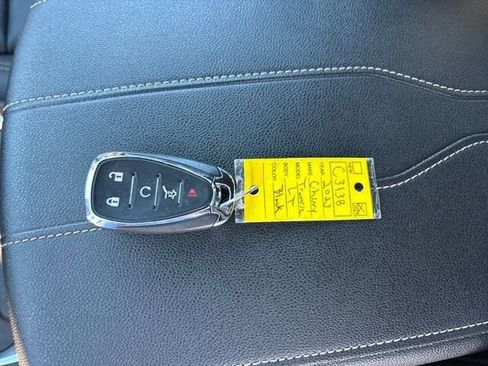 Certified 2023 Chevrolet Traverse LT image 31