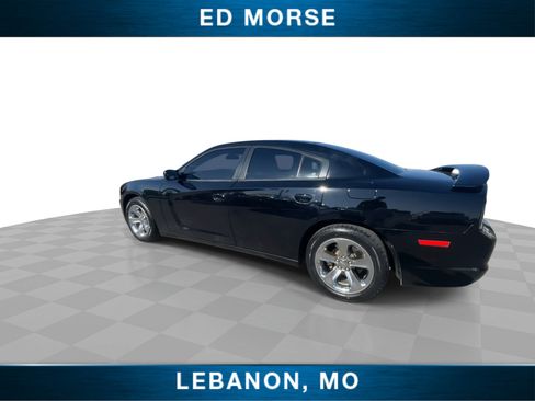 Used 2014 Dodge Charger SE w/ Sport Appearance Group image 6