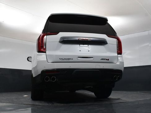 Used 2023 GMC Yukon XL AT4 image 32