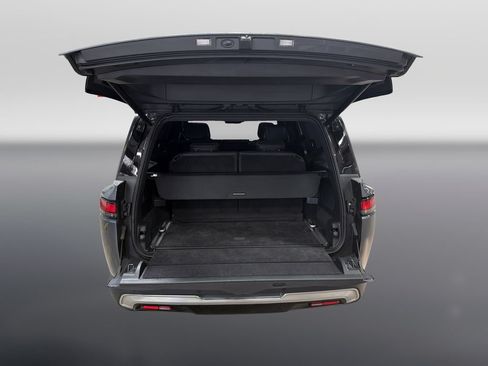 Used 2025 Rivian R1S Adventure AWD/4WD image 18