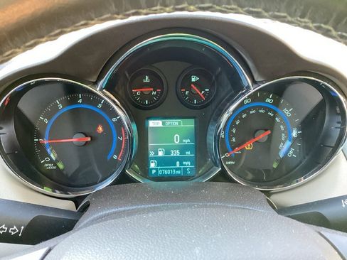 Used 2016 Chevrolet Cruze LT w/ Sun, Sound and Sport Package image 11