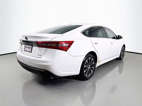Used 2016 Toyota Avalon XLE Plus image 7