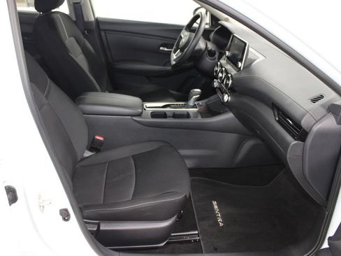 Used 2025 Nissan Sentra SV FWD image 24