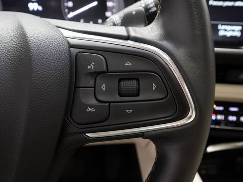 Used 2023 Buick Envision Avenir AWD/4WD image 31