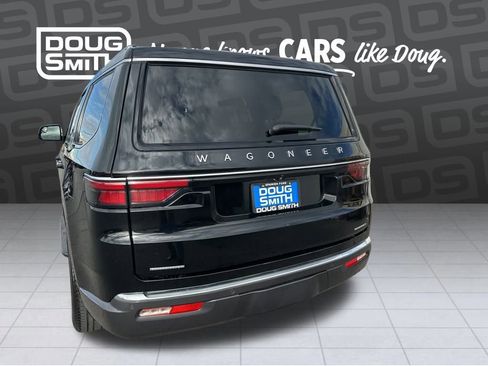 Used 2022 Jeep Wagoneer Series III w/ Convenience Group I image 5