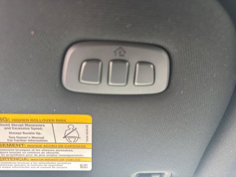 Used 2023 Ford F150 Lariat image 18