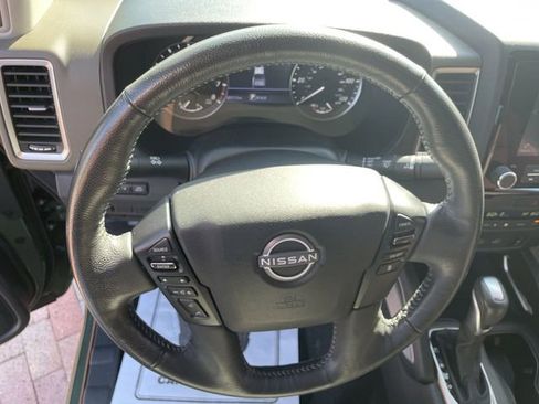 Used 2022 Nissan Frontier SV RWD image 11