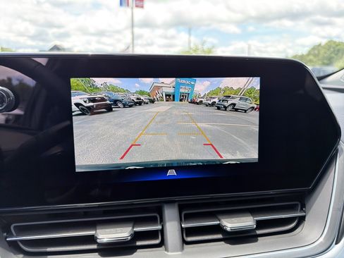 New 2026 Chevrolet Trax LT w/ Driver Confidence Package FWD image 29