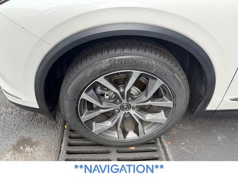 Used 2024 Acura MDX w/ Technology Package FWD image 3