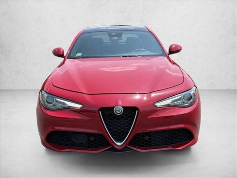 Used 2022 Alfa Romeo Giulia Ti w/ Active Assist Plus Package RWD image 2