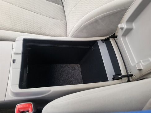 Used 2009 Toyota Camry LE image 20